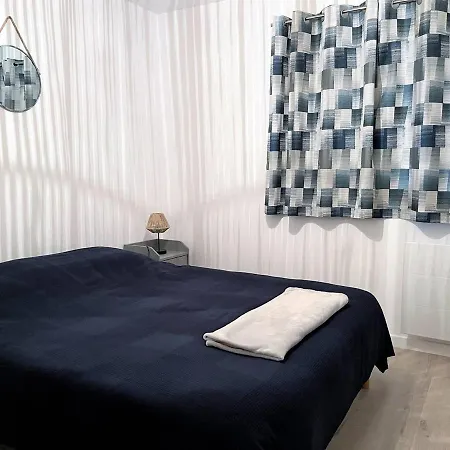 Renove 2021 Avec Balcon Et Garage, Proche Golf, 3 Pieces, 6 Couchages, Le Lavandou. - Fr-1-251-425 * Le Lavandou